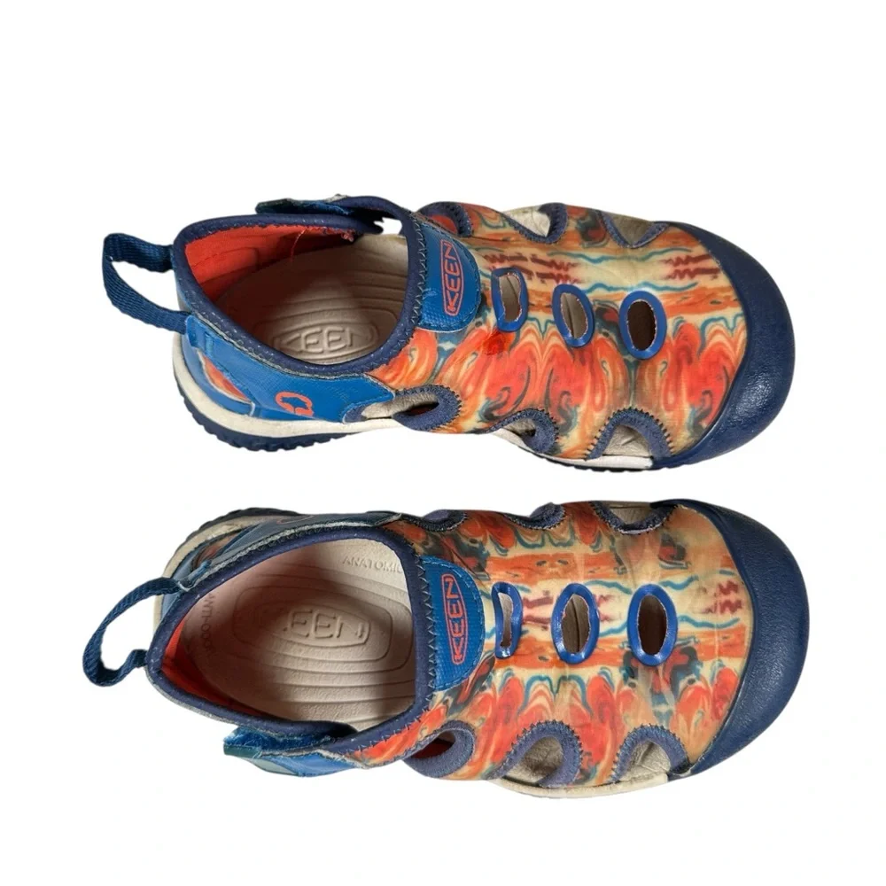 KEEN Stingray Closed Toe Water Sandals